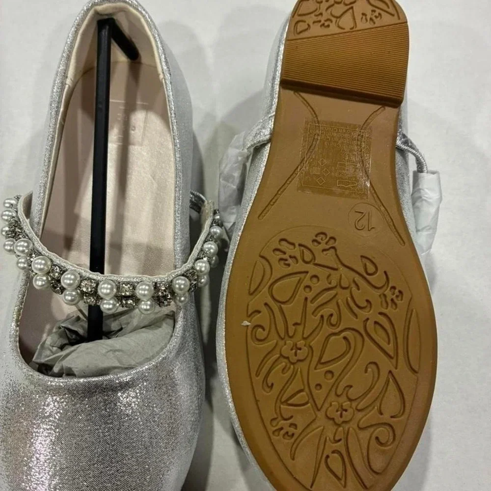 Davis's Bridal girls  Silver shoes size 12Y More‎ sizes available.